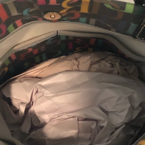 D&B Bucket purse - Picture 4 of 4